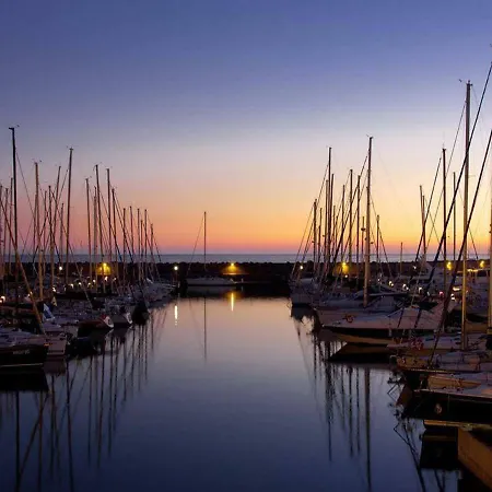 Apartment Lovely Penthouse, Near The Sea Lido di Ostia